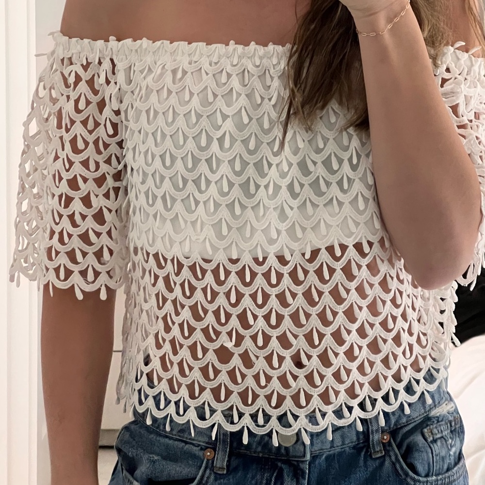 White off the shoulder crop top - Picture 2 of 2